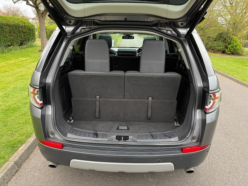 Used Land Rover Discovery Sport 2017 for sale - 78083702: Photo 6