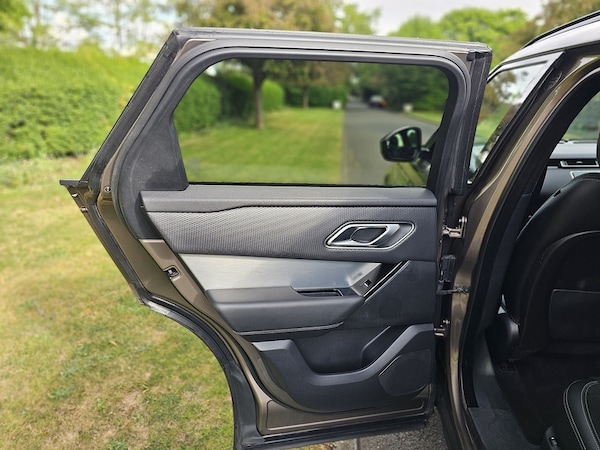 Used Land Rover Range Rover Velar 2019 for sale - 74601832: Photo 11