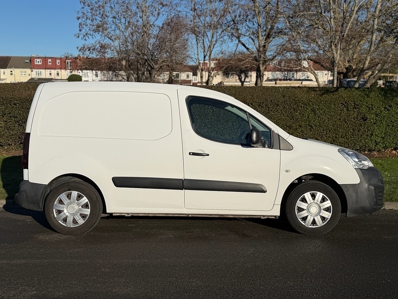 Used Citroen Berlingo 2017 for sale - 77112784: Photo 2