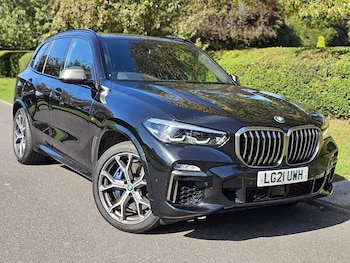 2021 - M50i V8 5-Door