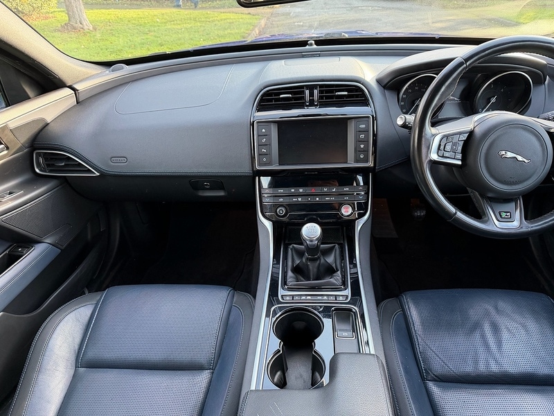 Used Jaguar XE 2017 for sale - 76941691: Photo 15