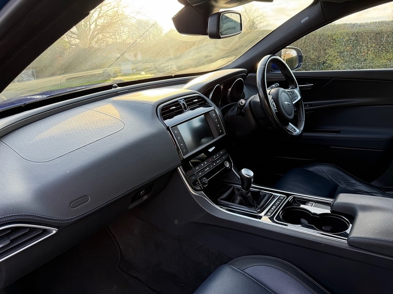 Used Jaguar XE 2017 for sale - 76941691: Photo 17