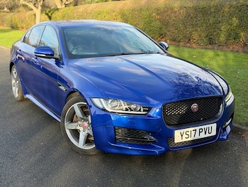 Used Jaguar XE 2017 for sale - 76941691: Photo