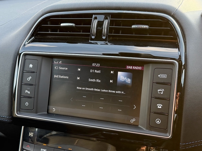 Used Jaguar XE 2017 for sale - 76941691: Photo 32