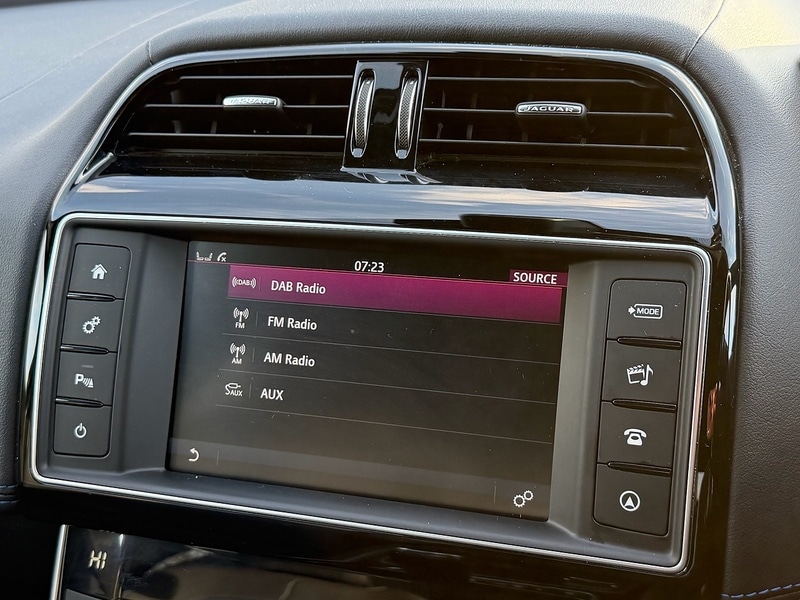 Used Jaguar XE 2017 for sale - 76941691: Photo 33