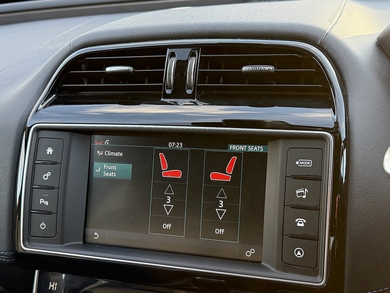 Used Jaguar XE 2017 for sale - 76941691: Photo 37