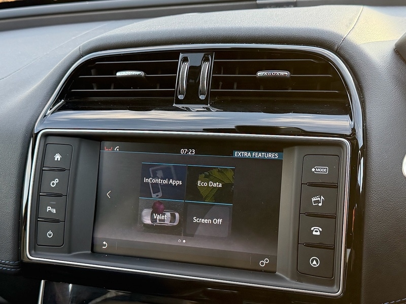 Used Jaguar XE 2017 for sale - 76941691: Photo 38