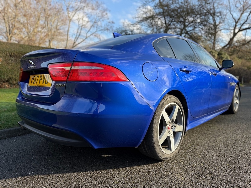 Used Jaguar XE 2017 for sale - 76941691: Photo 4