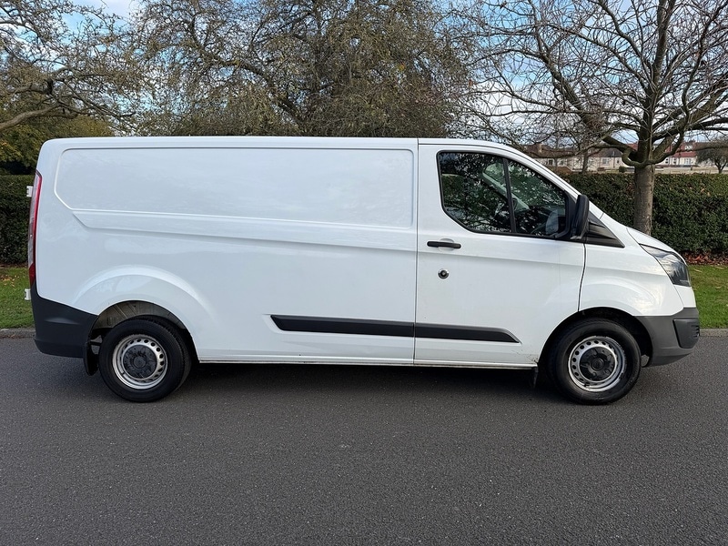 Used Ford Transit Custom 2017 for sale - 76637196: Photo 2
