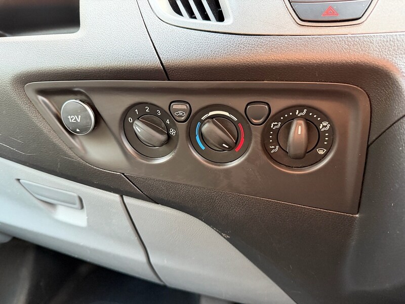 Used Ford Transit Custom 2017 for sale - 76637196: Photo 24