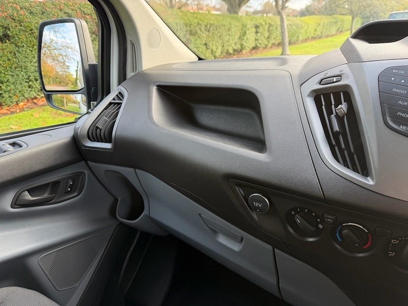 Used Ford Transit Custom 2017 for sale - 76637196: Photo 33