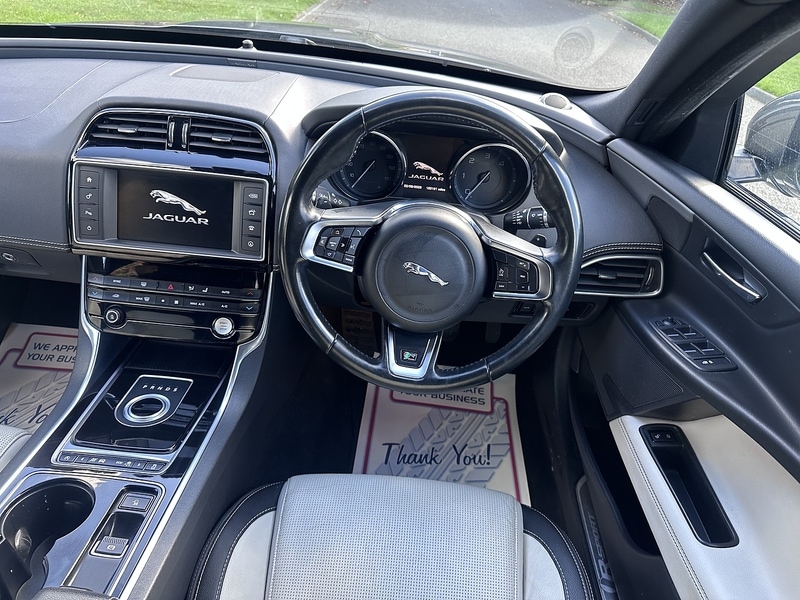 Used Jaguar XE 2016 for sale - 76034729: Photo 16