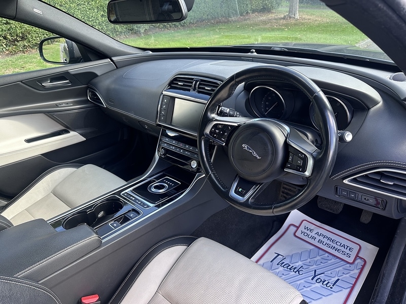 Used Jaguar XE 2016 for sale - 76034729: Photo 23