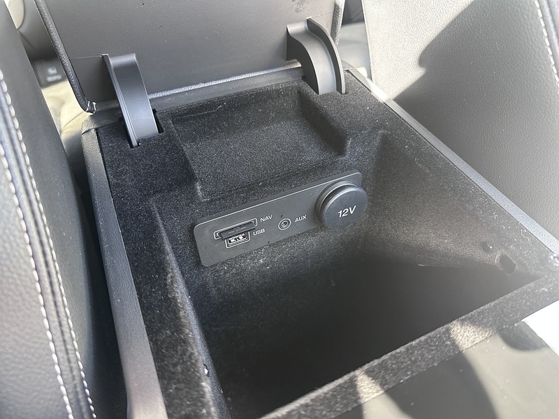 Used Jaguar XE 2016 for sale - 76034729: Photo 38