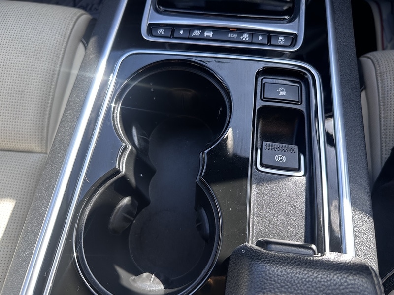 Used Jaguar XE 2016 for sale - 76034729: Photo 39
