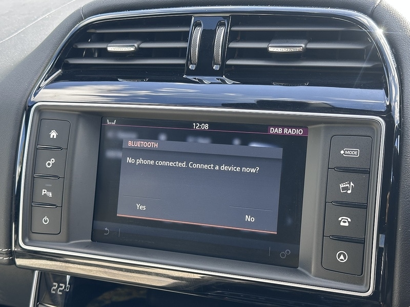 Used Jaguar XE 2016 for sale - 76034729: Photo 42