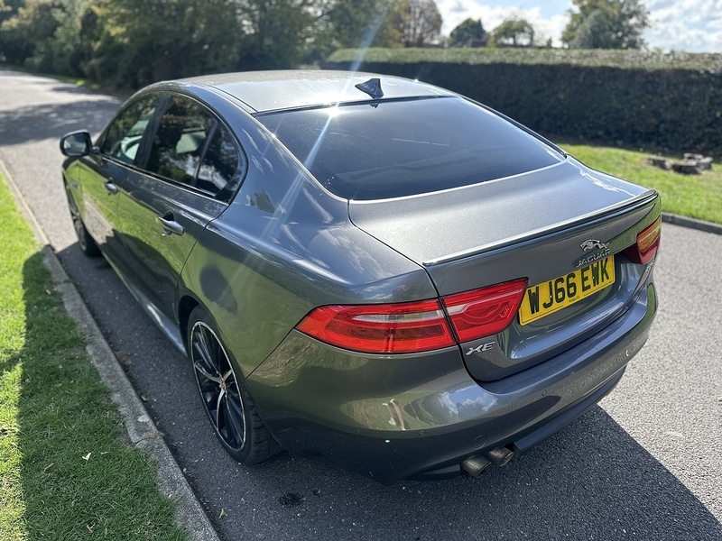 Used Jaguar XE 2016 for sale - 76034729: Photo 7