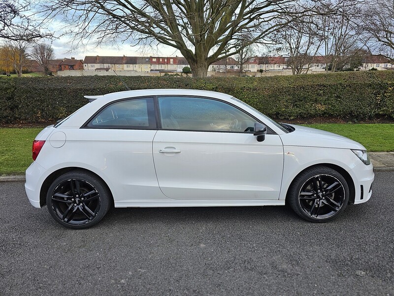 Used Audi A1 2012 for sale - 77053667: Photo 2