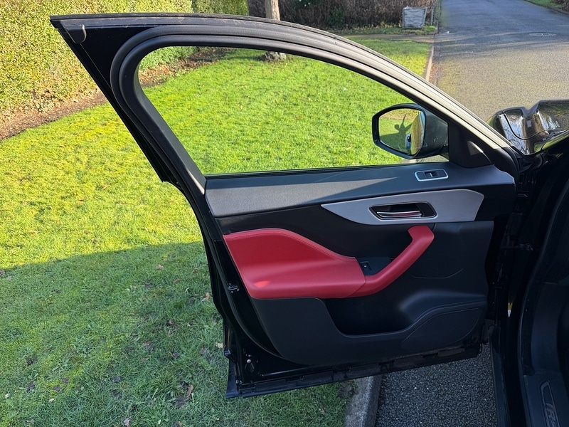 Used Jaguar F-Pace 2017 for sale - 77018949: Photo 25