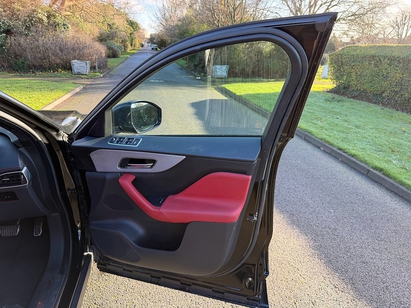 Used Jaguar F-Pace 2017 for sale - 77018949: Photo 28