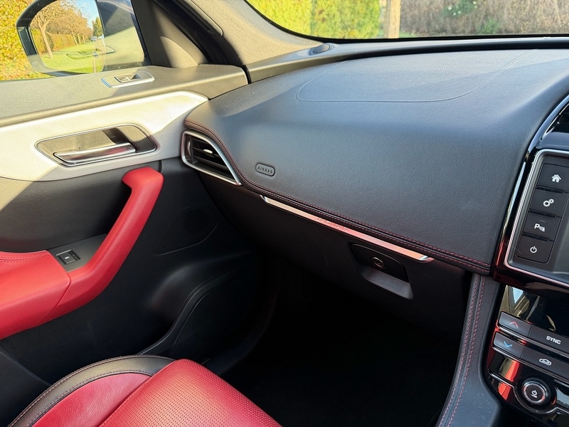 Used Jaguar F-Pace 2017 for sale - 77018949: Photo 39