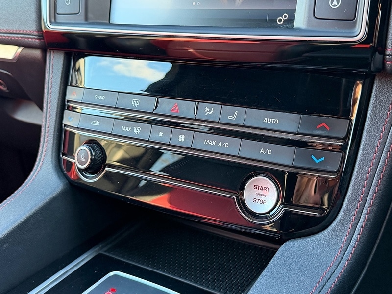 Used Jaguar F-Pace 2017 for sale - 77018949: Photo 42