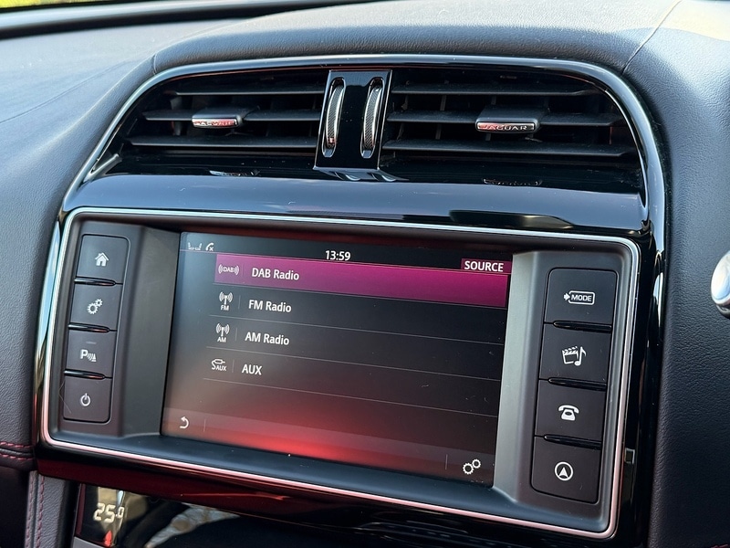 Used Jaguar F-Pace 2017 for sale - 77018949: Photo 46