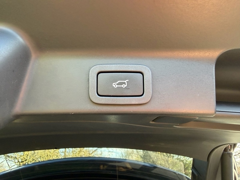 Used Jaguar F-Pace 2017 for sale - 77018949: Photo 59