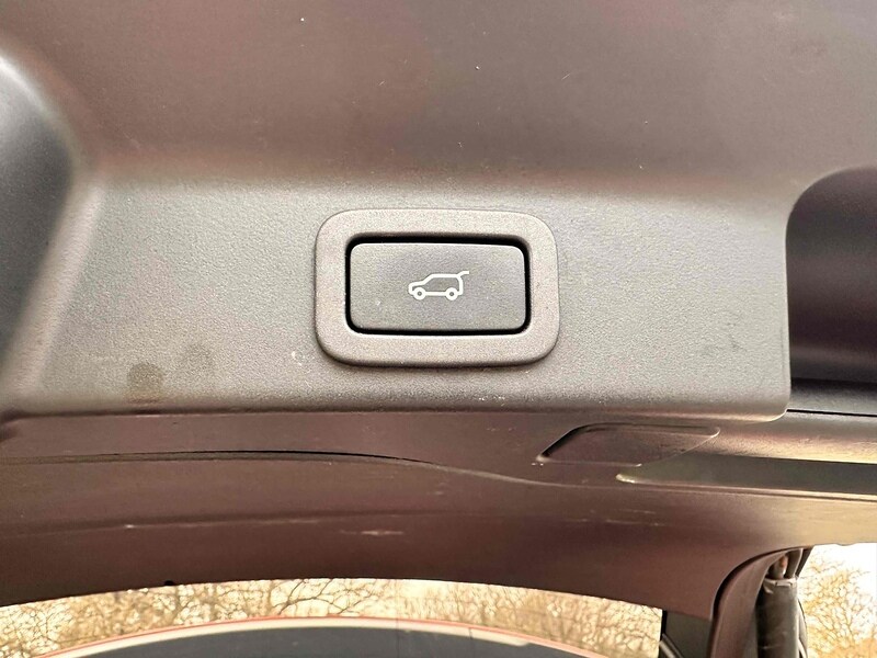 Used Jaguar F-Pace 2016 for sale - 77452602: Photo 52