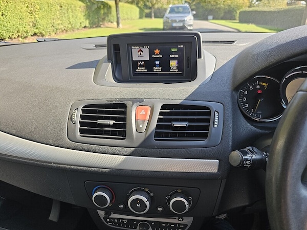 Used Renault Megane 2011 for sale - 76009400: Photo 16