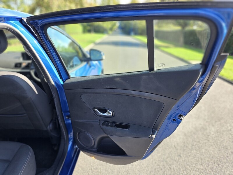 Used Renault Megane 2011 for sale - 76009400: Photo 35