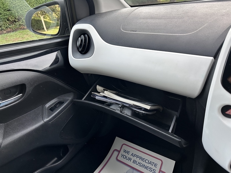 Used Peugeot 108 2014 for sale - 77342315: Photo 35