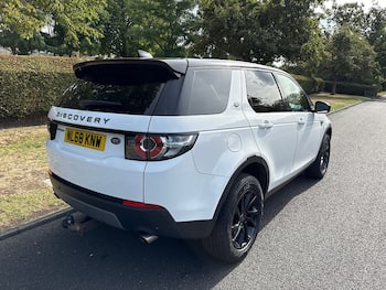 Used Land Rover Discovery Sport 2018 for sale - 79804465: Photo