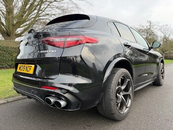 Used Alfa Romeo Stelvio 2019 for sale - 77044535: Photo