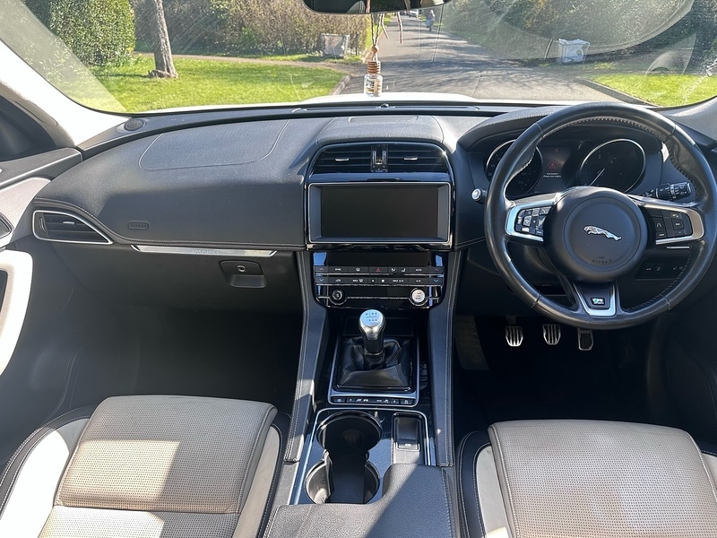 Used Jaguar F-Pace 2019 for sale - 77932635: Photo 15