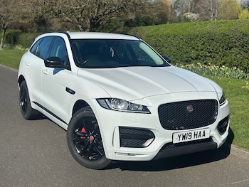 Used Jaguar F-Pace 2019 for sale - 77932635: Photo