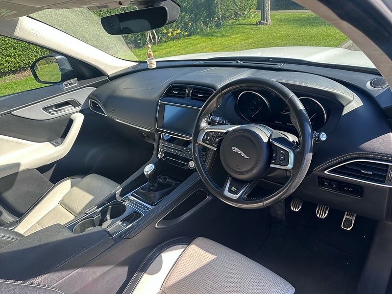 Used Jaguar F-Pace 2019 for sale - 77932635: Photo 23