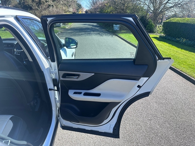 Used Jaguar F-Pace 2019 for sale - 77932635: Photo 26