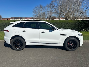 Used Jaguar F-Pace 2019 for sale - 77932635: Photo