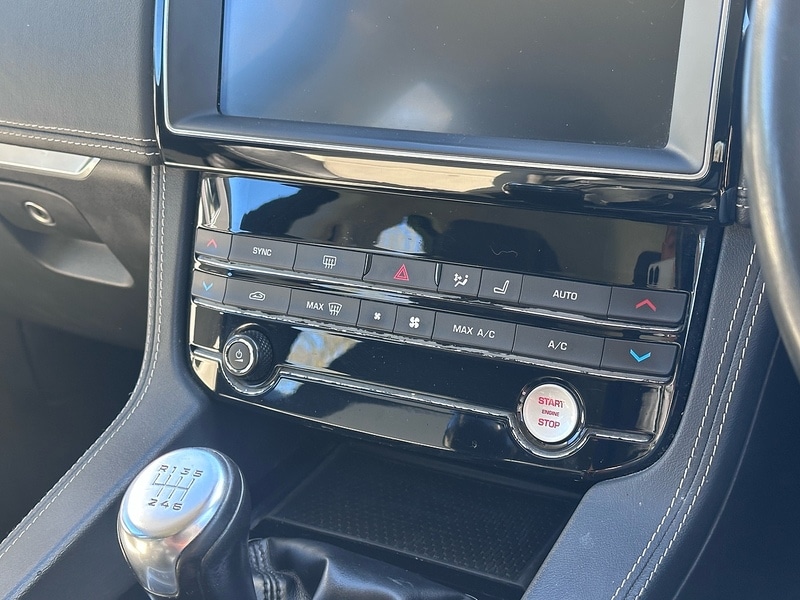 Used Jaguar F-Pace 2019 for sale - 77932635: Photo 38