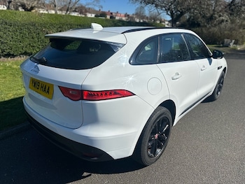 Used Jaguar F-Pace 2019 for sale - 77932635: Photo