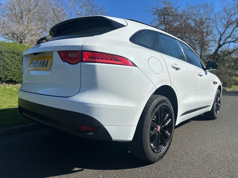 Used Jaguar F-Pace 2019 for sale - 77932635: Photo 4