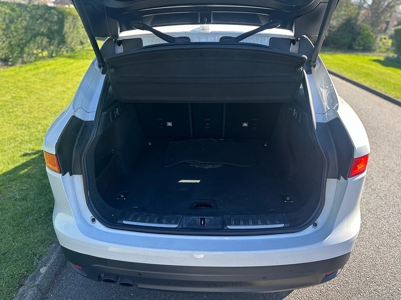 Used Jaguar F-Pace 2019 for sale - 77932635: Photo 6