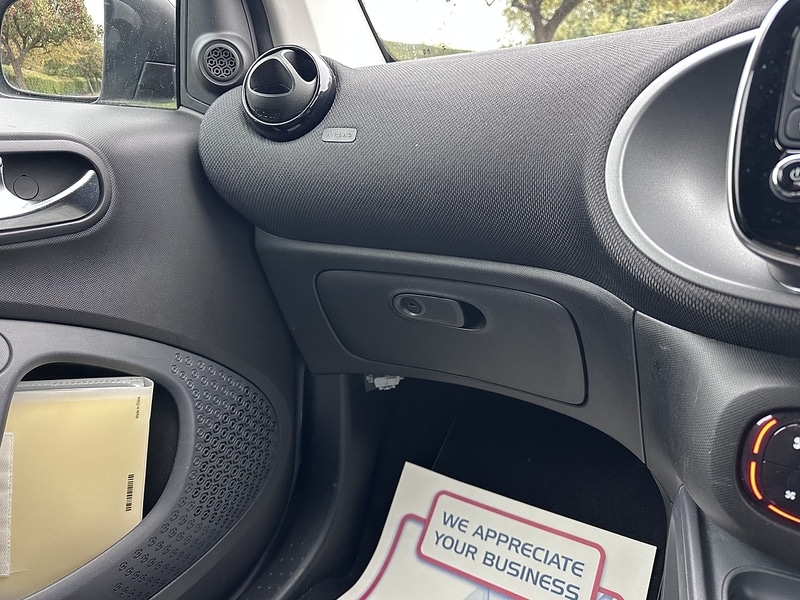 Used smart fortwo 2016 for sale - 77629984: Photo 38