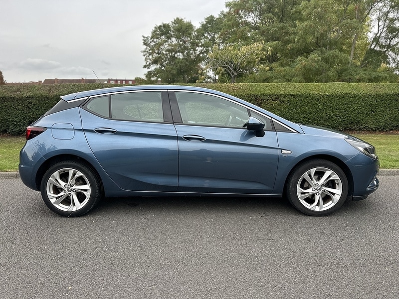 Used Vauxhall Astra 2016 for sale - 76141953: Photo 2