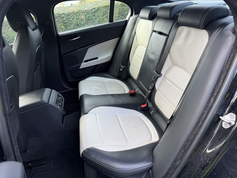 Used Jaguar XE 2016 for sale - 76520840: Photo 19