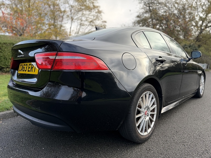 Used Jaguar XE 2016 for sale - 76520840: Photo 4
