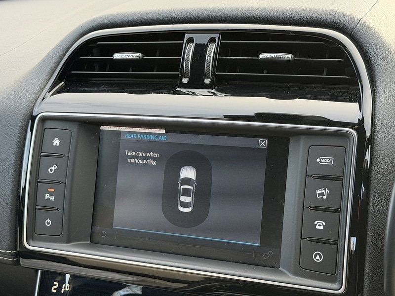 Used Jaguar XE 2016 for sale - 76520840: Photo 55