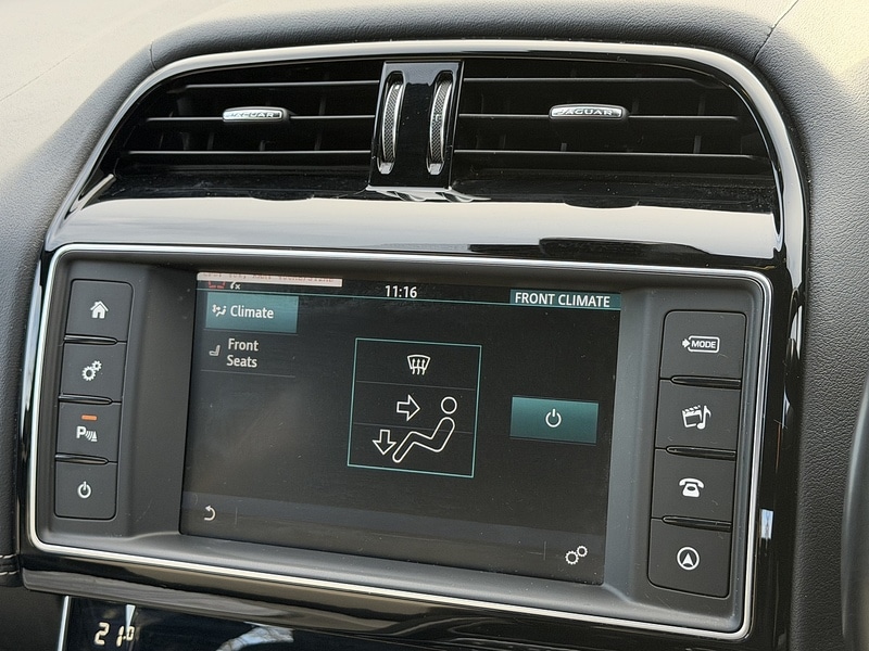 Used Jaguar XE 2016 for sale - 76520840: Photo 56