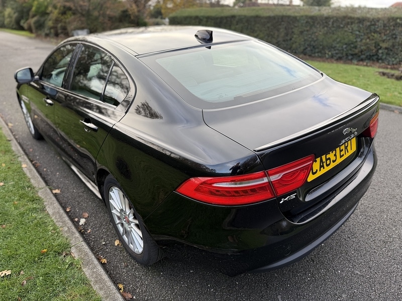 Used Jaguar XE 2016 for sale - 76520840: Photo 7